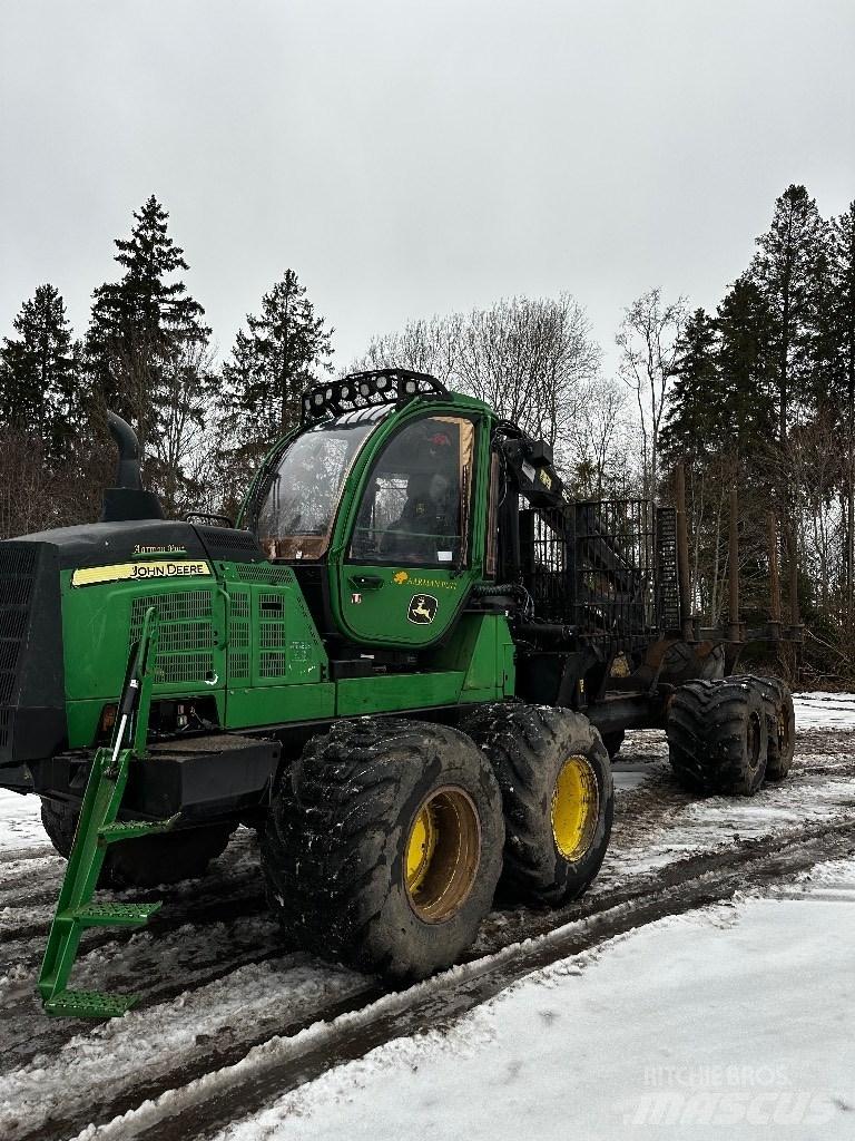 John Deere 1510G Forwardery