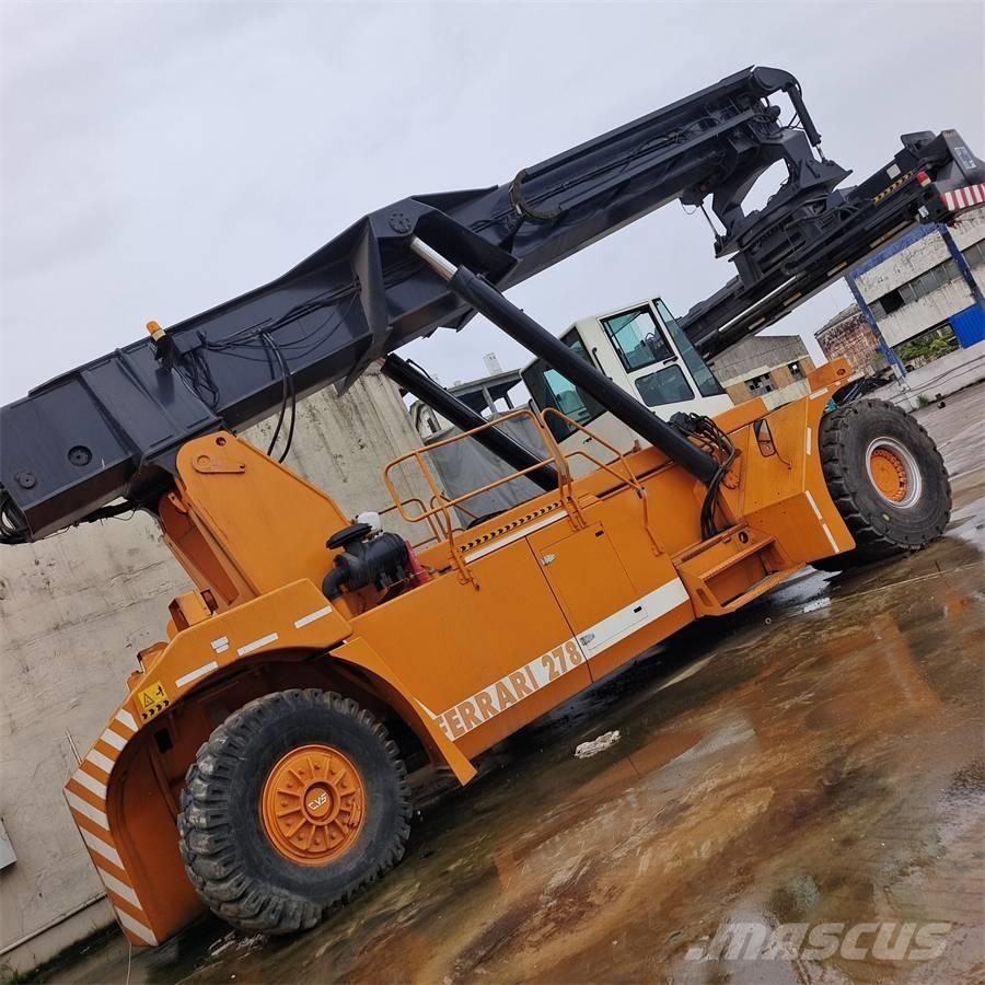 Ferrari 278 Wózki typu Reachstacker