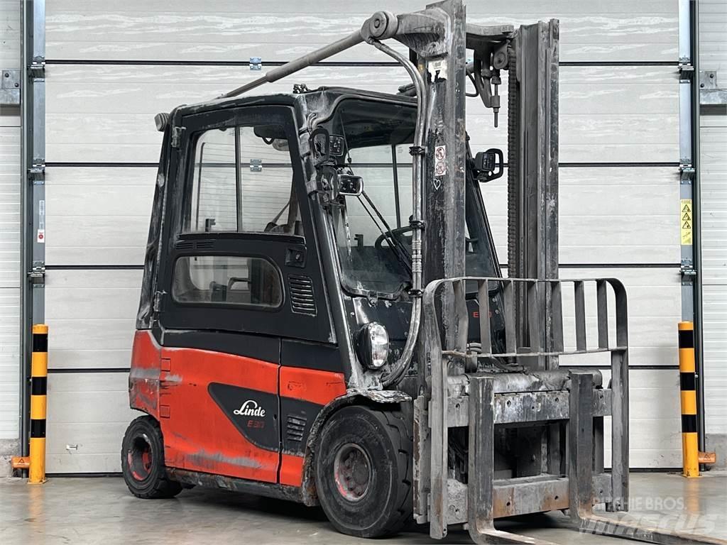 Linde E30L-01 Wózki elektryczne
