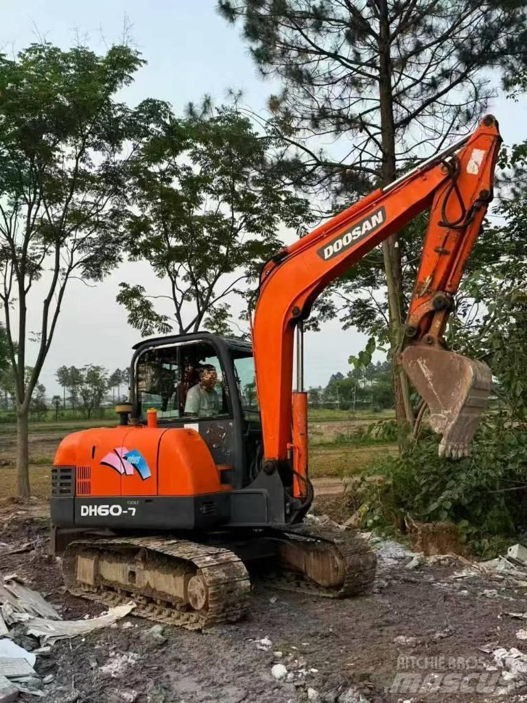 Doosan DH 60-7 Minikoparki