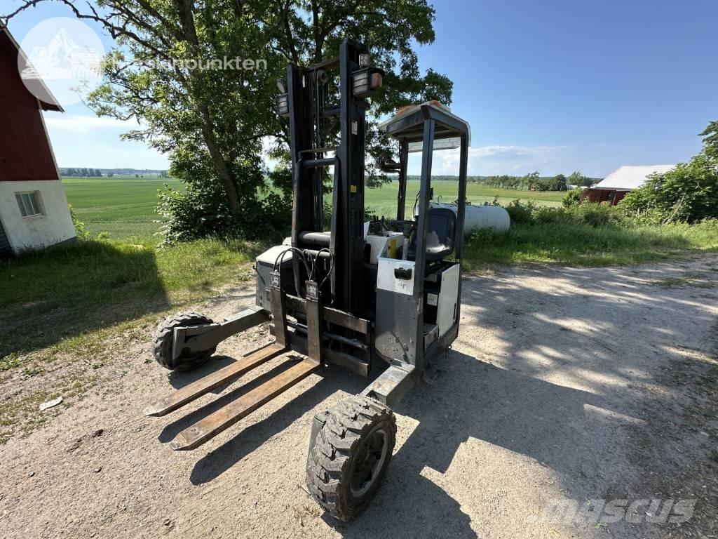 Terberg RE 4-35 Inne