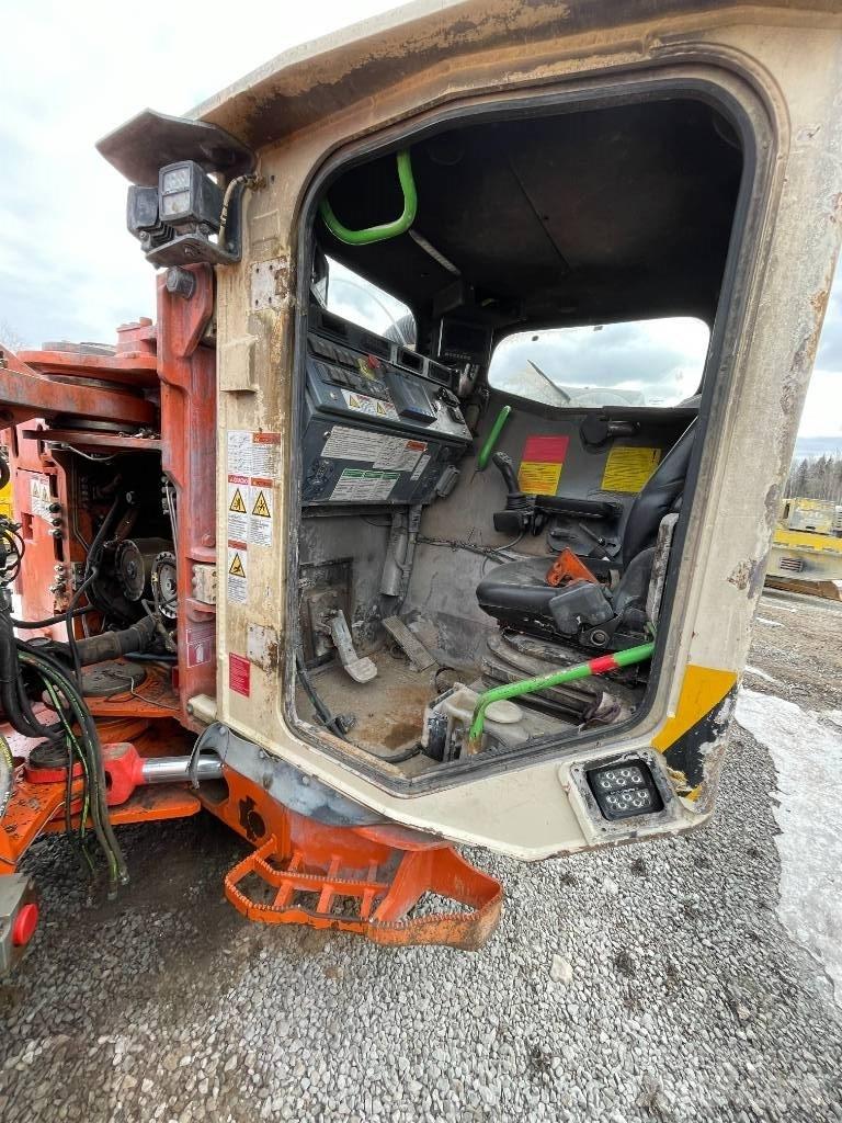 Sandvik LH 514 Ładowarki górnicze