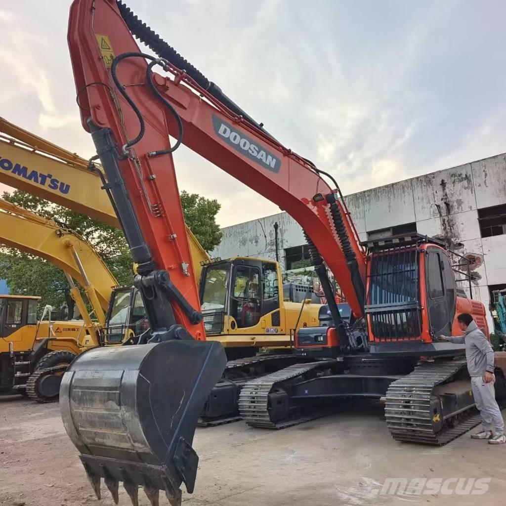 Doosan DX 300 LC Koparki gąsienicowe