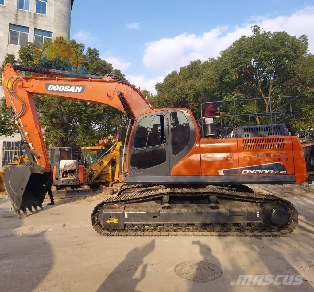 Doosan DX 300 LC Koparki gąsienicowe