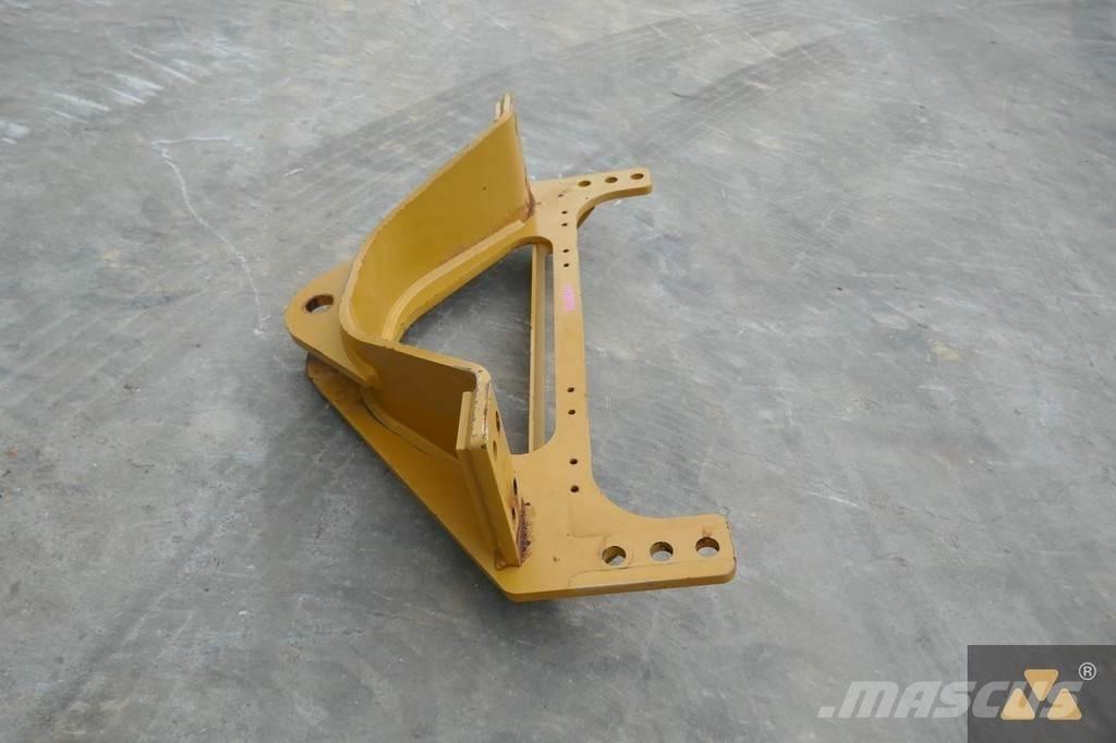 CAT 140M3 Drawbar Transport - Inne