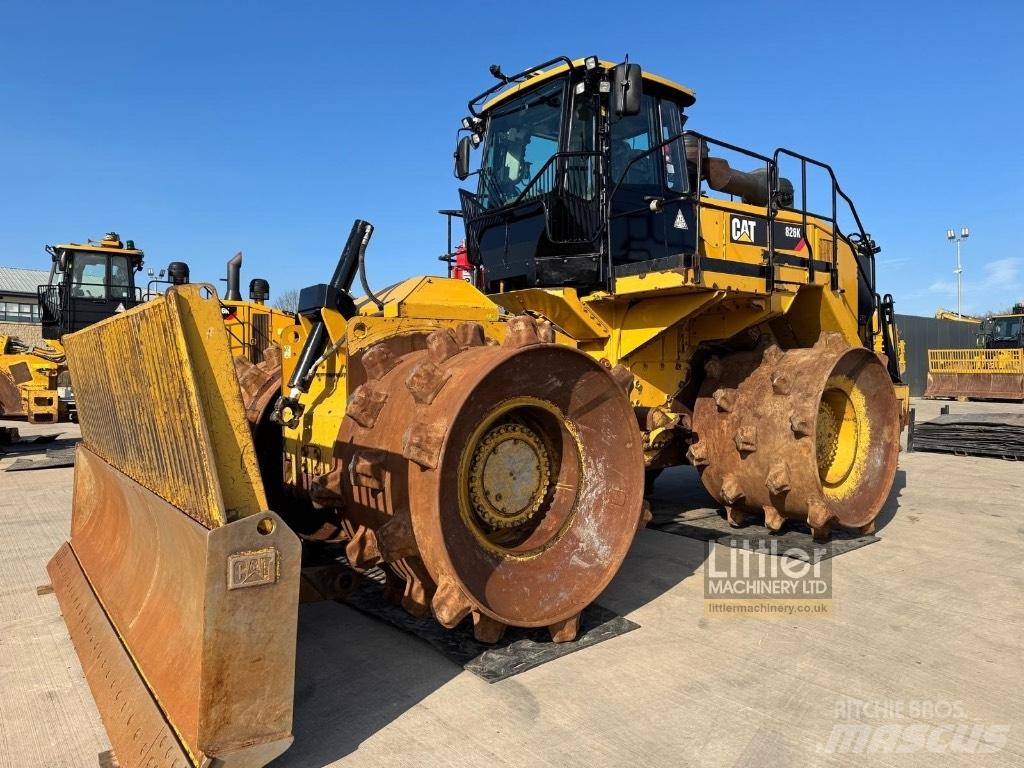 CAT 826K Kompaktory