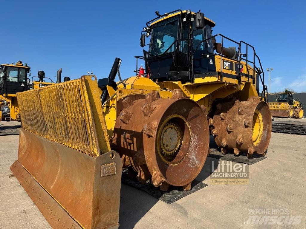 CAT 826K Kompaktory