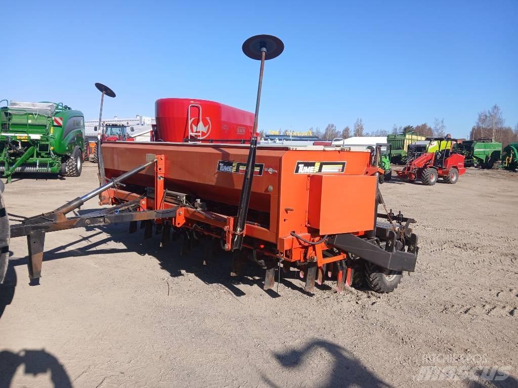 Tume HKL4000 Siewniki kombinowane
