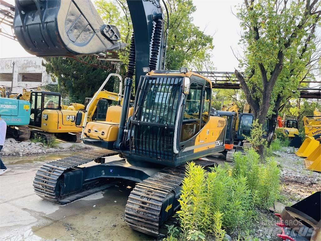 Hyundai 225 lc 9t Koparki gąsienicowe