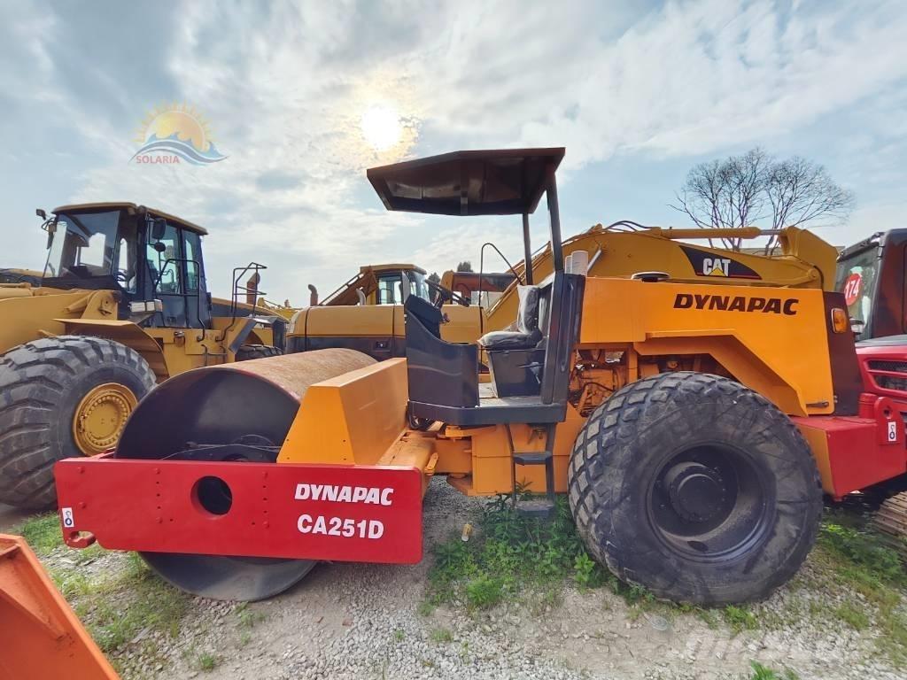 Dynapac CA 251 D Walce jednobębnowe