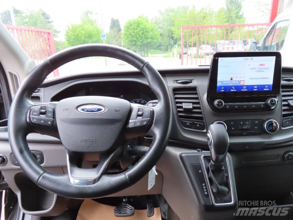 Ford Transit Busy / Vany