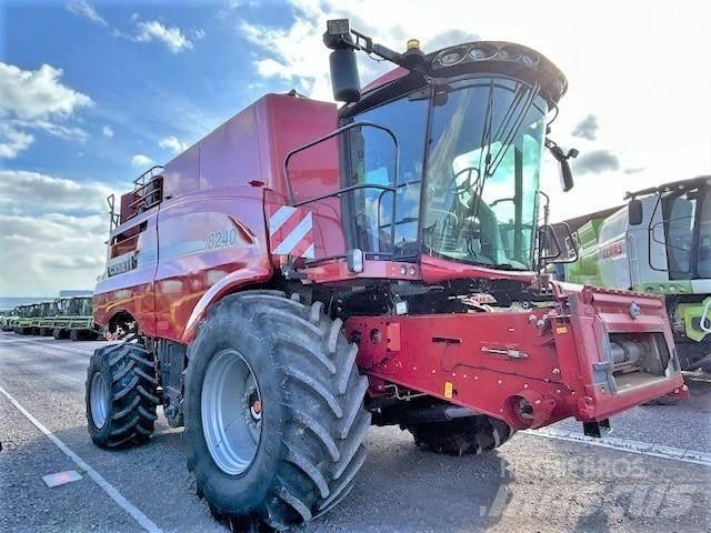 Case IH AF 8240 Kombajny zbożowe