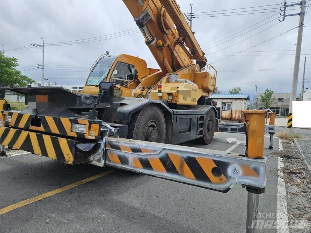 Kobelco RK 450-2 Żurawie terenowe
