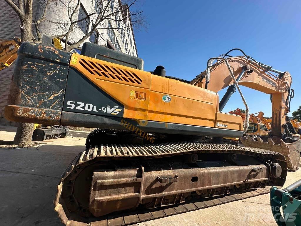 Hyundai Robex 520 VS Koparki gąsienicowe