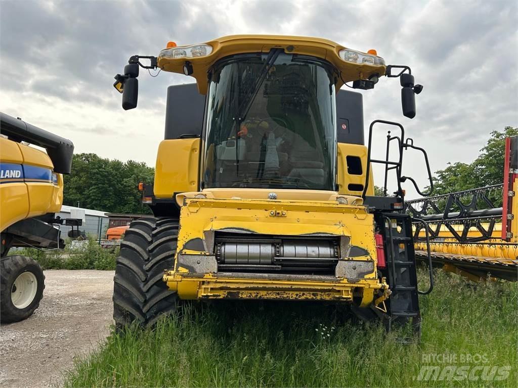 New Holland CR 980 Kombajny zbożowe