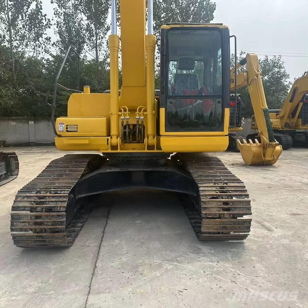 Komatsu PC 200-7 Koparki gąsienicowe