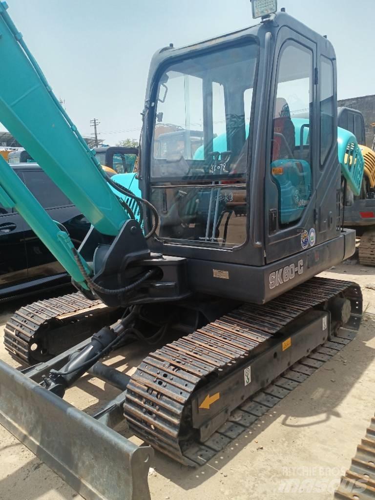 Kobelco SK 60 Koparki gąsienicowe
