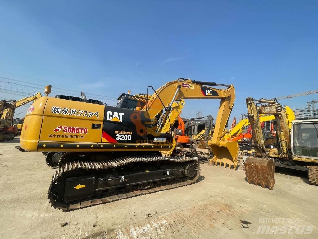 CAT 326 D2 Koparki gąsienicowe