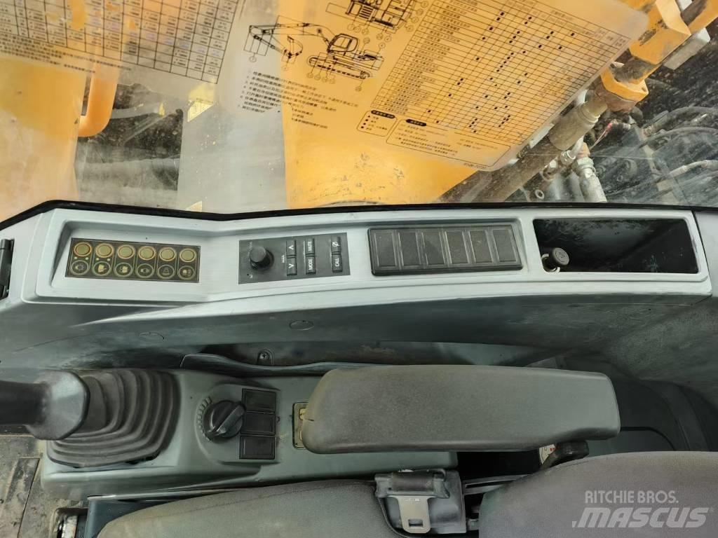 Hyundai R220LC-9S Koparki gąsienicowe