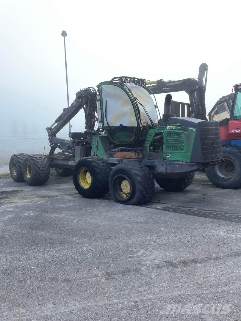 John Deere 1210E Forwardery