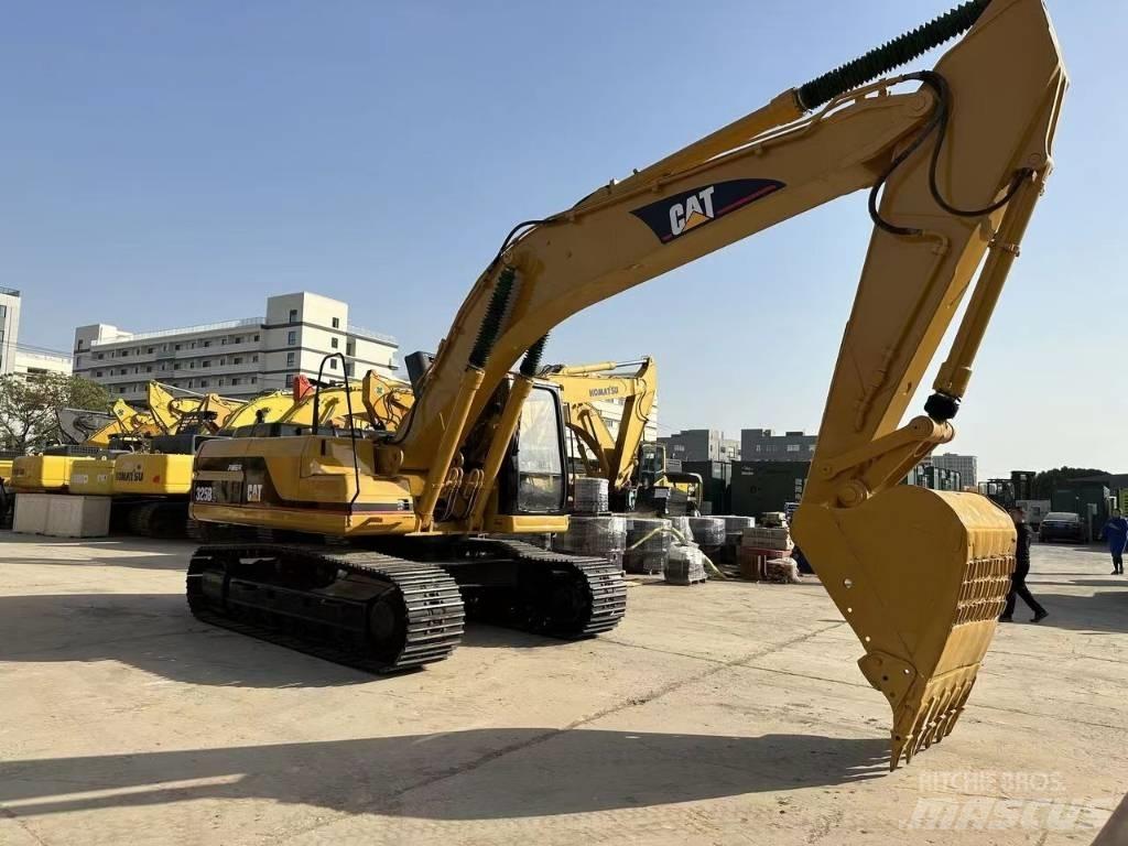CAT 325 B L Koparki gąsienicowe