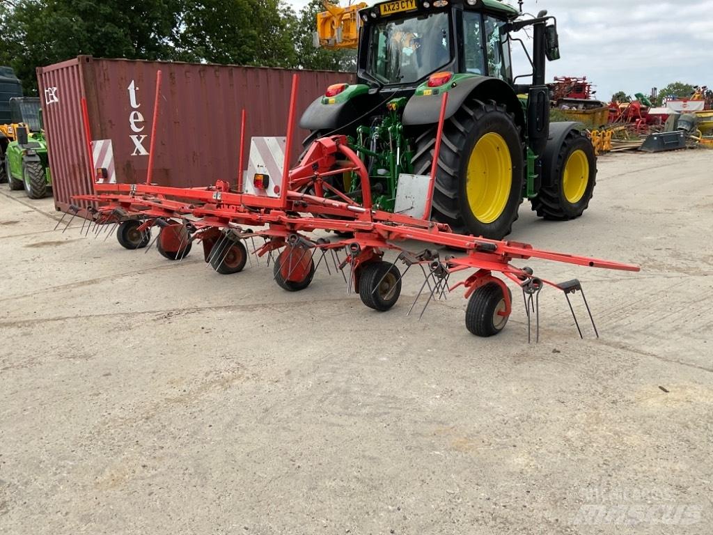 Kuhn GF 6502 Zgrabiarki i przetrząsacze