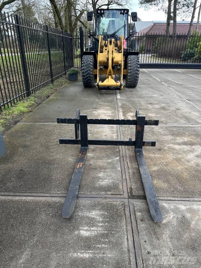 CAT 908 forks Widły