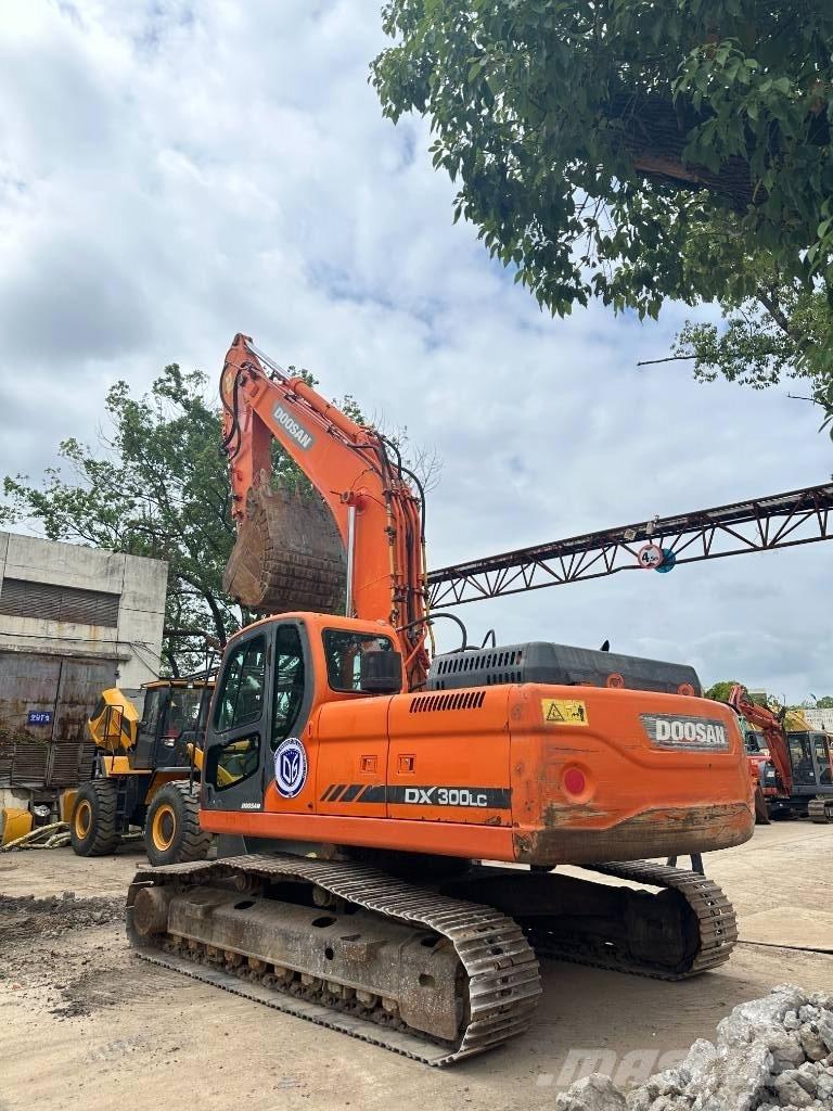Doosan DX300 Koparki gąsienicowe