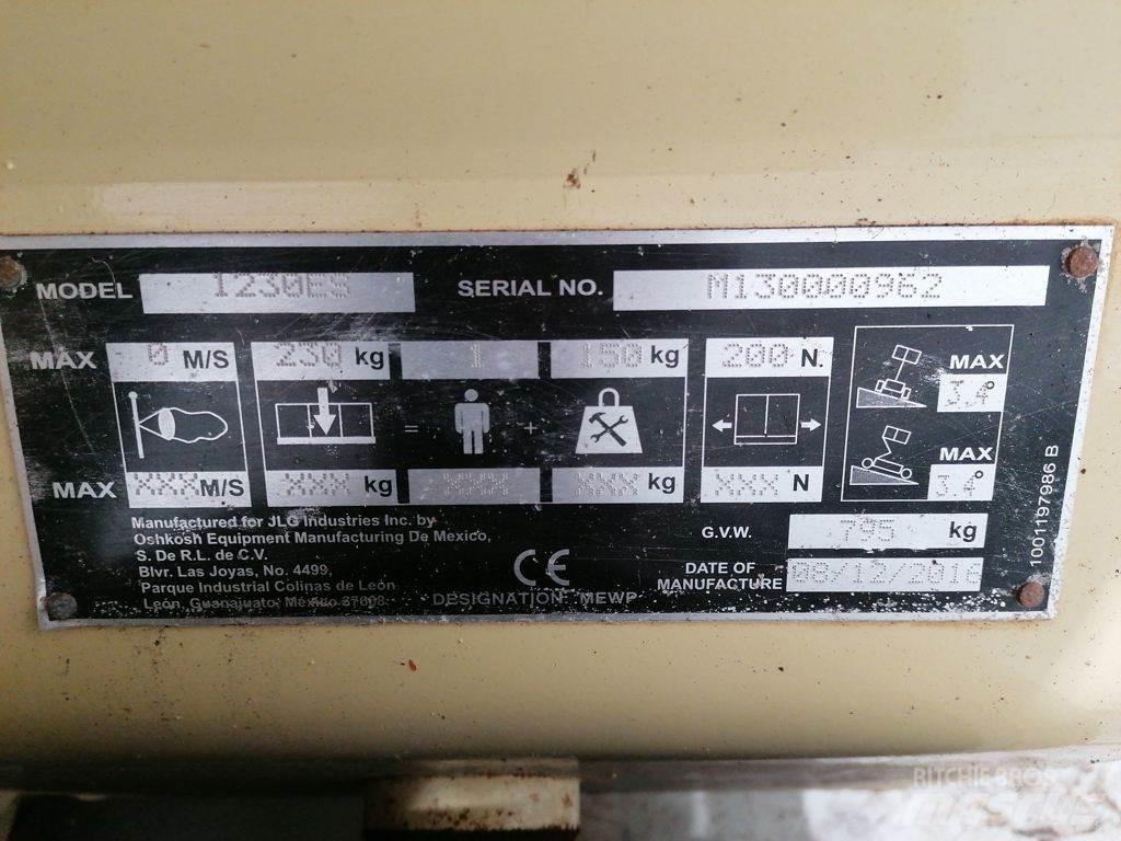 JLG 1230ES Podnośniki nożycowe