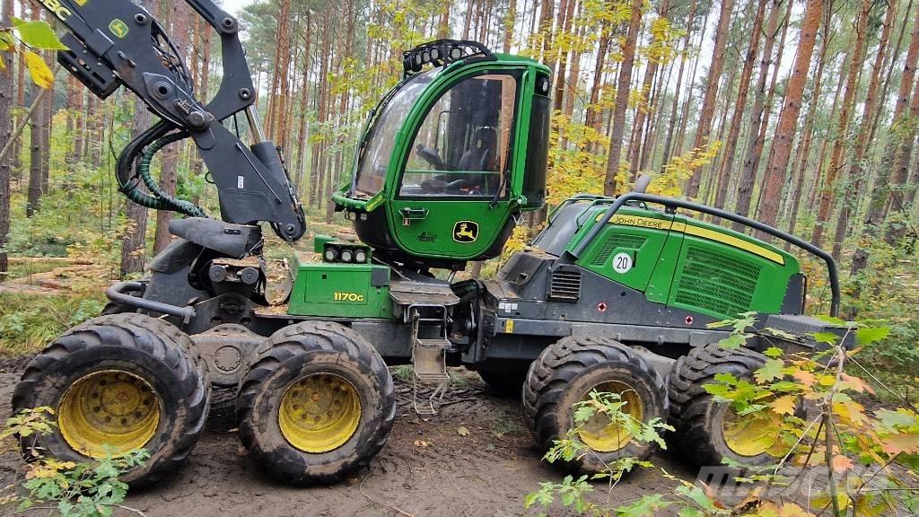 John Deere 1170G Harwestery