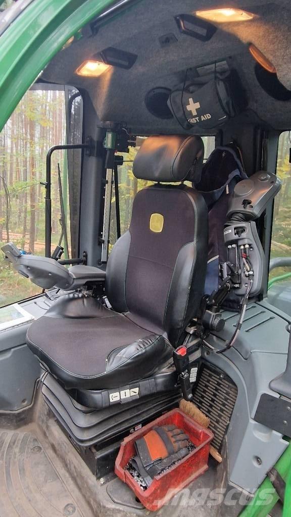 John Deere 1170G Harwestery