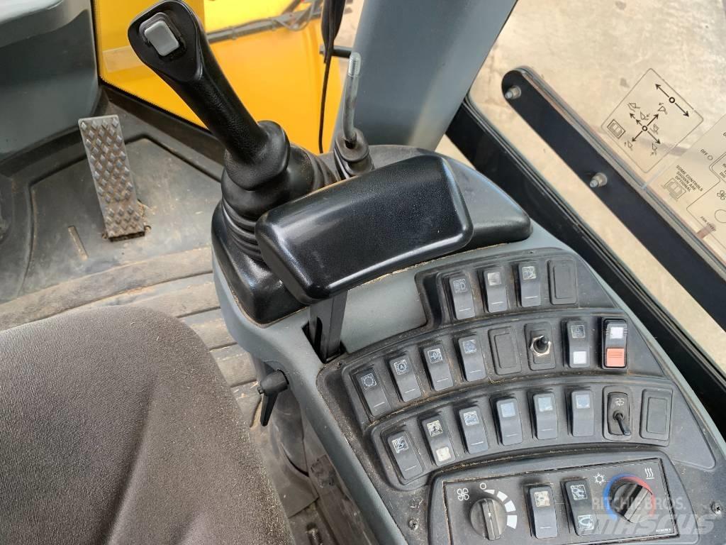 New Holland W 130 C Ładowarki kołowe