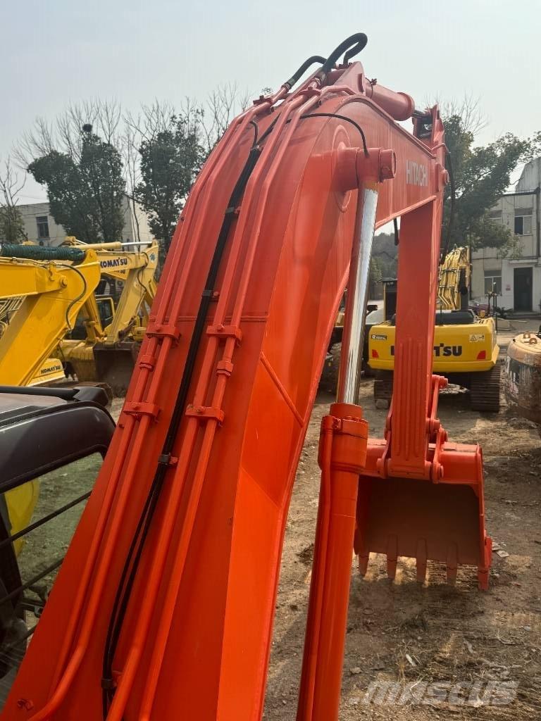 Hitachi ZX 240 Koparki gąsienicowe