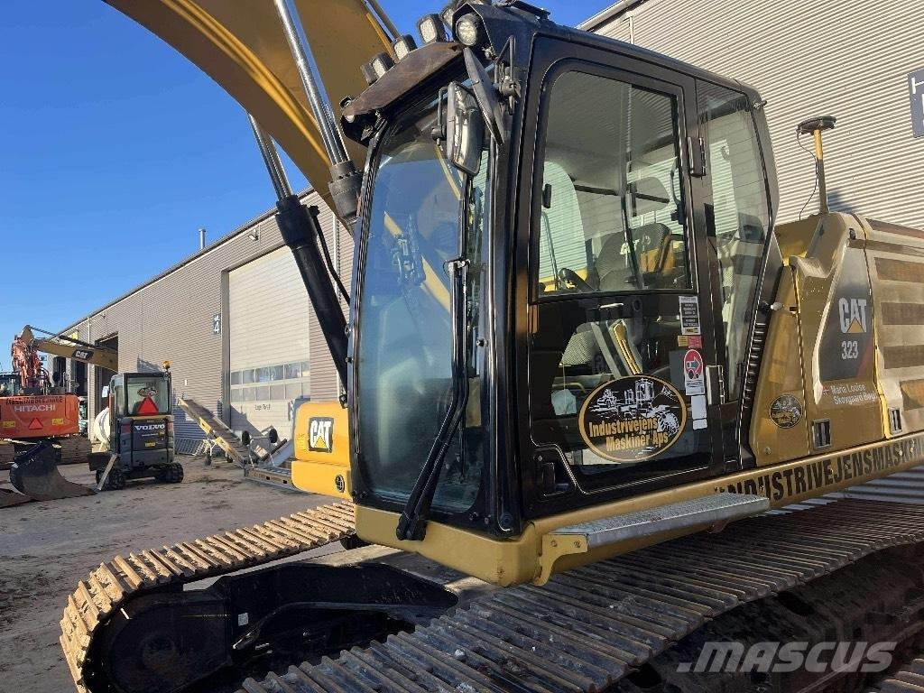 CAT 323 Nextgen Koparki gąsienicowe