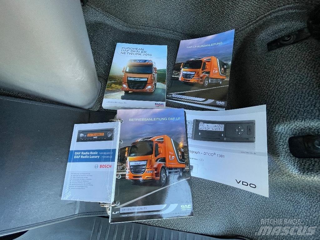 DAF LF220 Samochody ciężarowe ze skrzynią zamkniętą