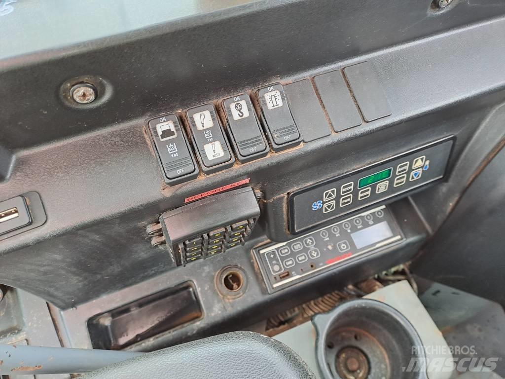 Takeuchi TB2150 Koparki gąsienicowe