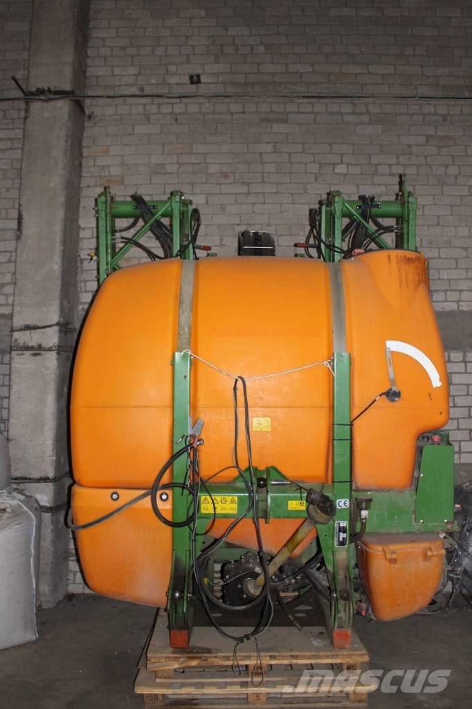 Amazone UF 1801 Zamontowane opryskiwacze