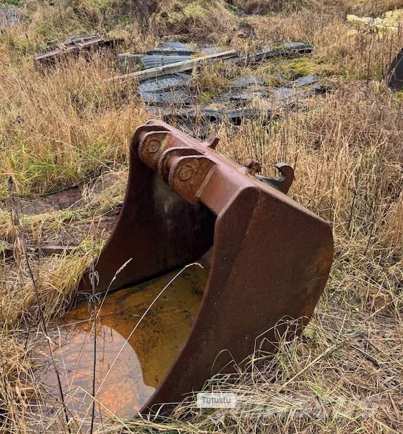 Hitachi ZX 225 US LC Koparki gąsienicowe