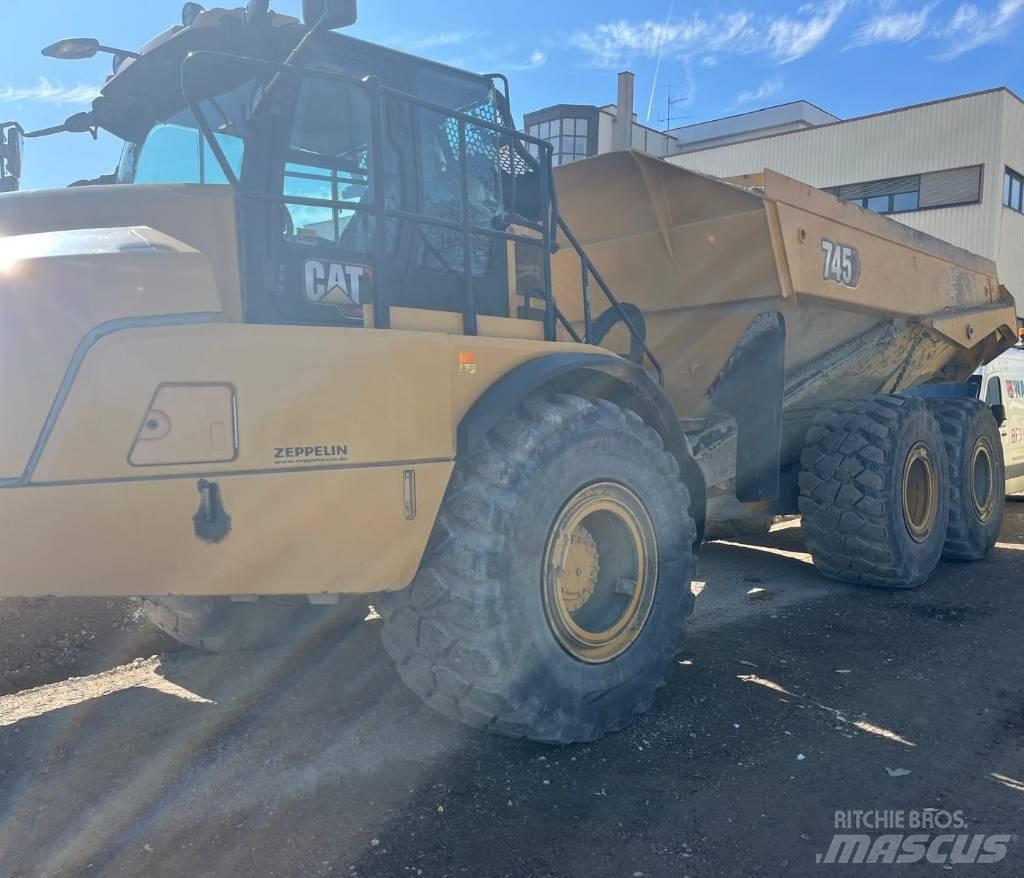 CAT 745 Wozidła przegubowe