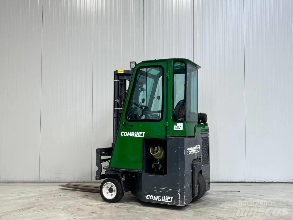 Combilift CB2500 lpg Wózki widłowe czterokierunkowe