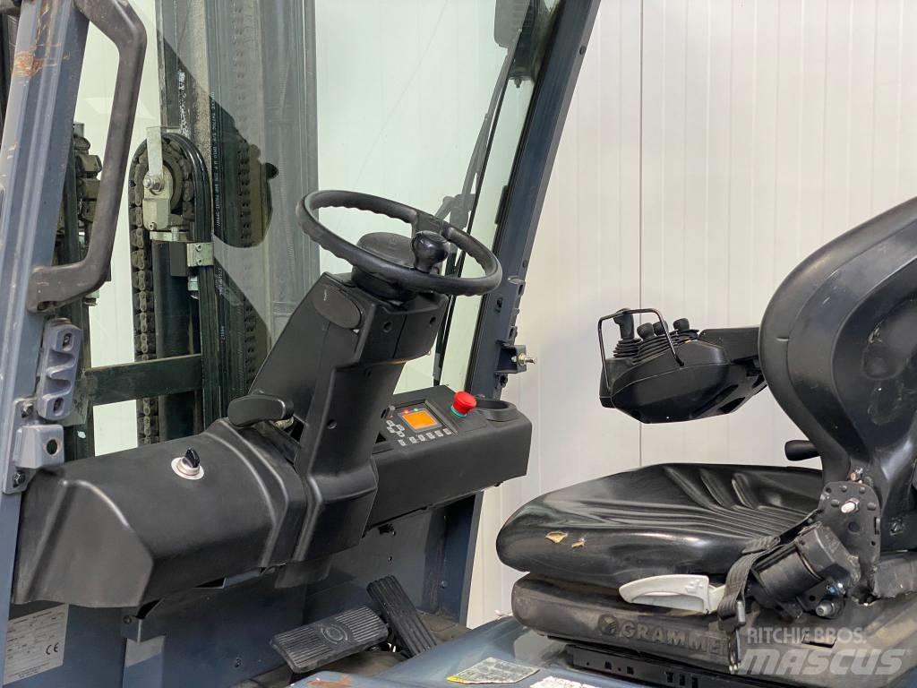 Toyota 8FBMT25 Wózki elektryczne