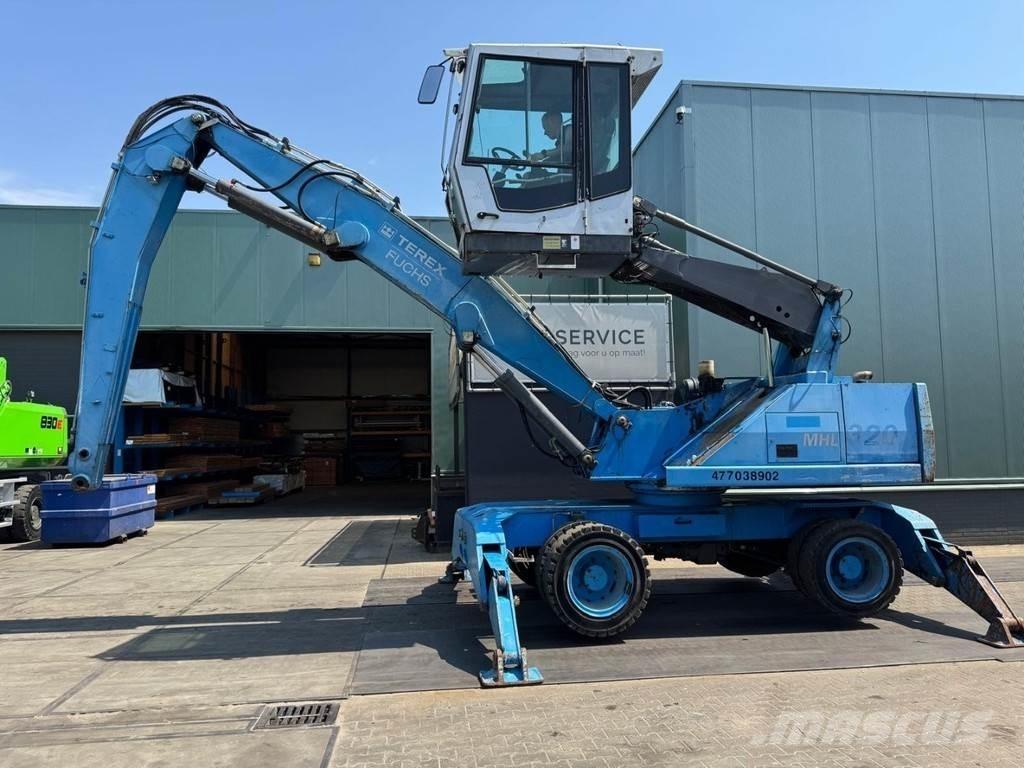 Fuchs MHL 320 Koparki przeładunkowe
