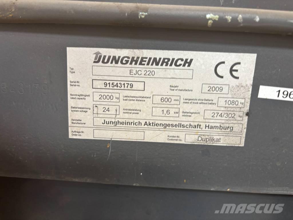 Jungheinrich EJC220 Wózki widłowe unoszące z dyszlem