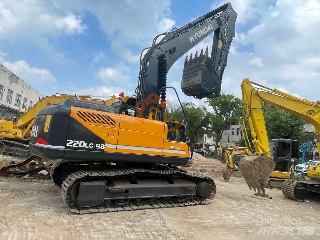 Hyundai 220 Koparki gąsienicowe