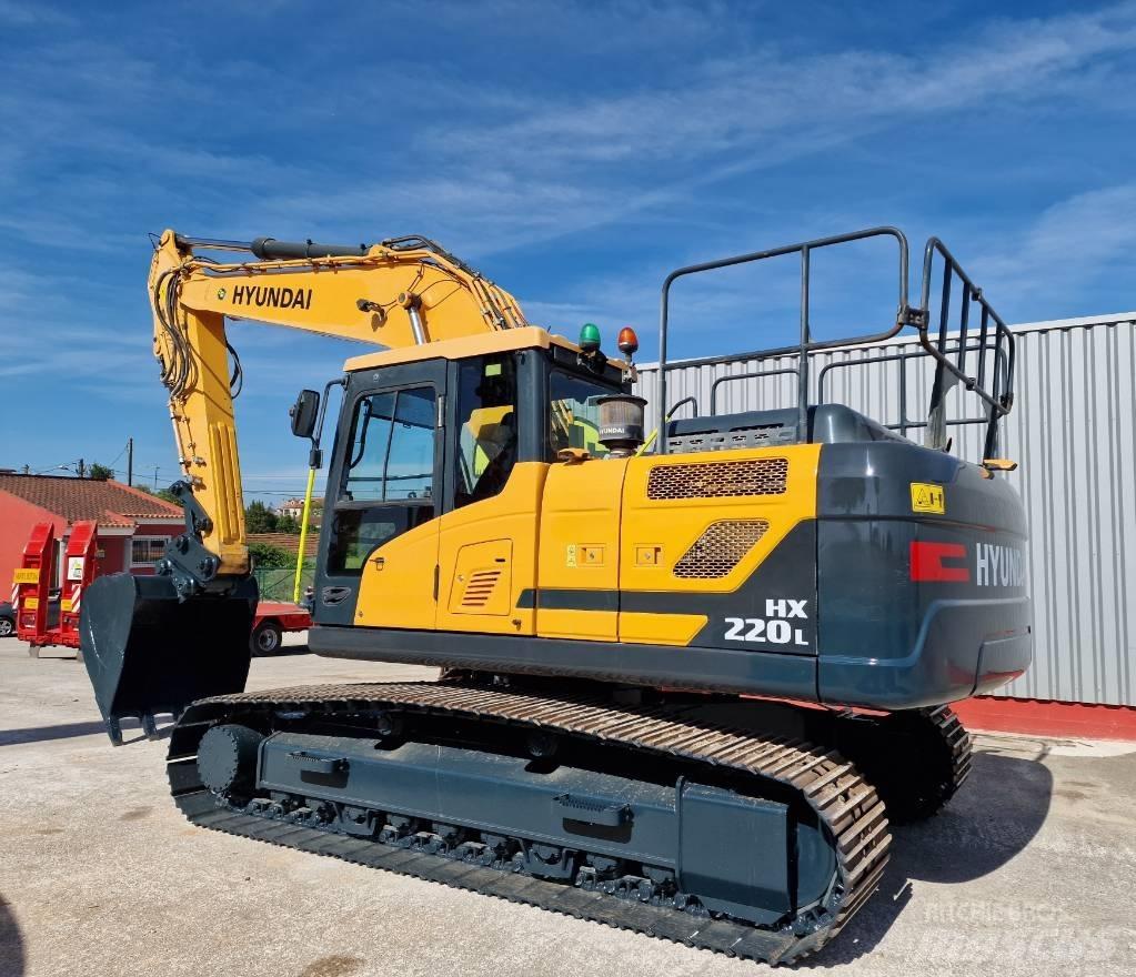 Hyundai HX 220 L Koparki gąsienicowe