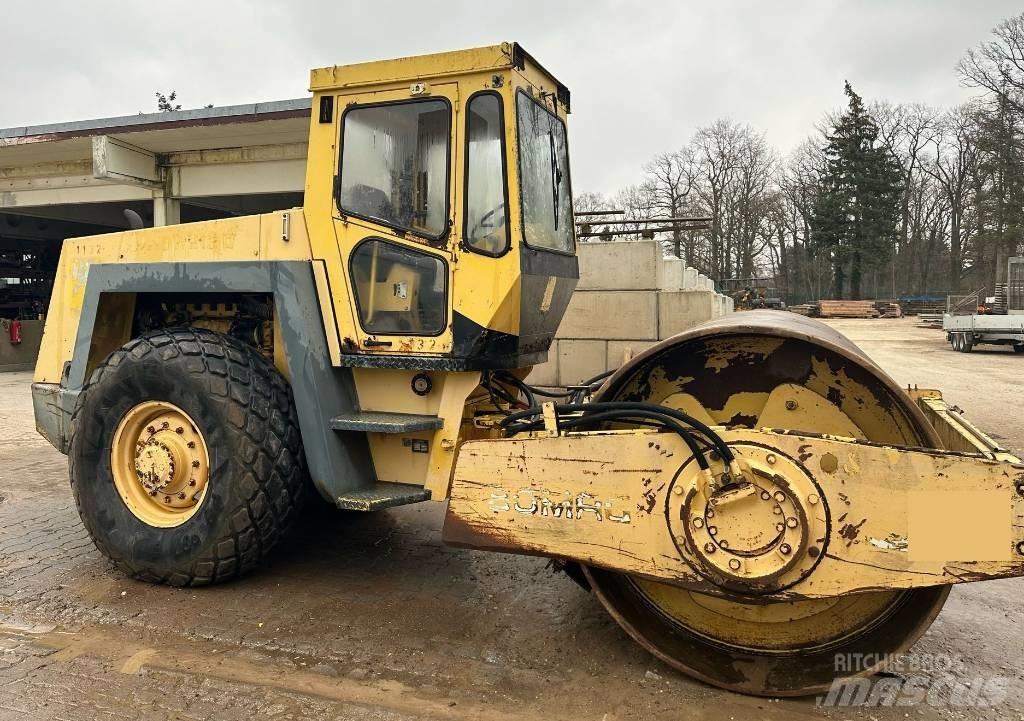 Bomag BW 213 D Walce jednobębnowe
