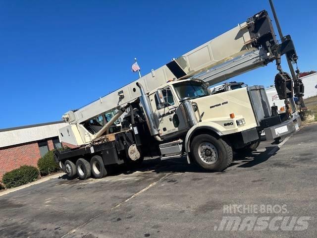 National Crane 1800 Żurawie gąsienicowe