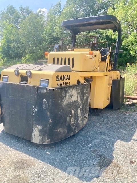 Sakai GW 750-2 Rozściełacze do asfaltu