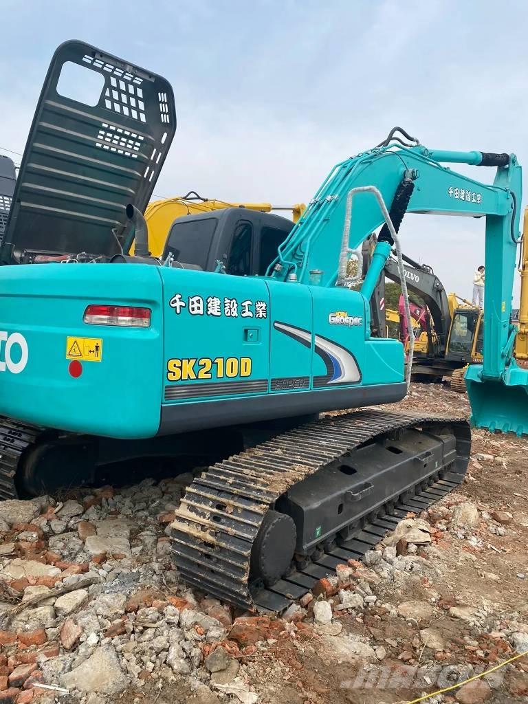 Kobelco 210 Koparki gąsienicowe