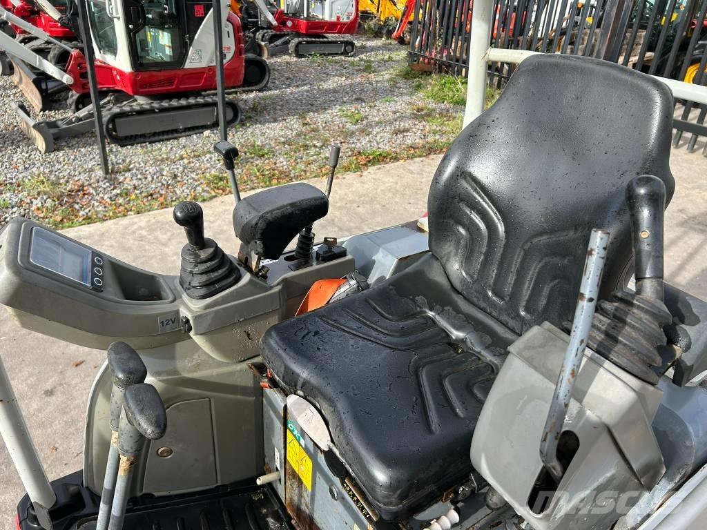 Takeuchi TB 216 Minikoparki